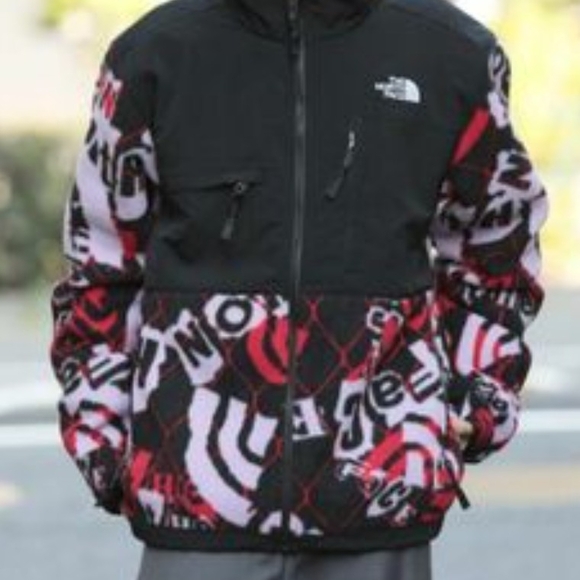 The North Face Black and Red Patterned Jacket - Picture 1 of 13
